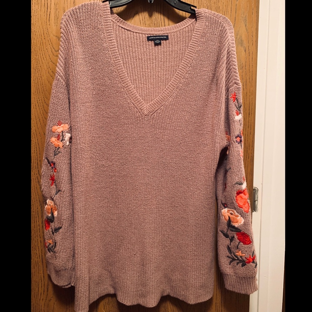 AE- Mauve Sweater. Floral detailing on sleeves